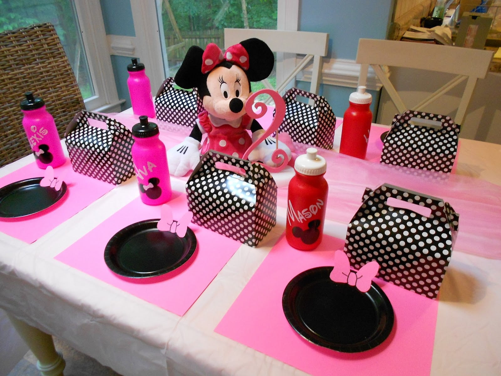 FREE Minnie Mouse 2nd Birthday Invitation Template | DREVIO